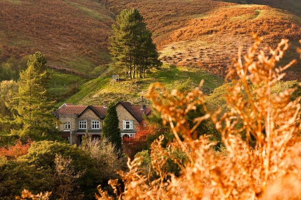 YHA Edale exterior