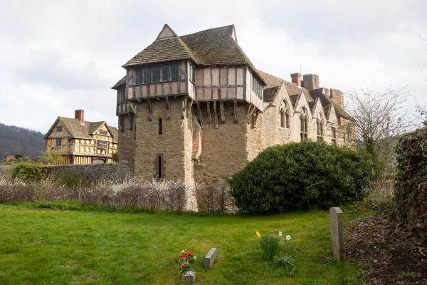 Stokesay Castle