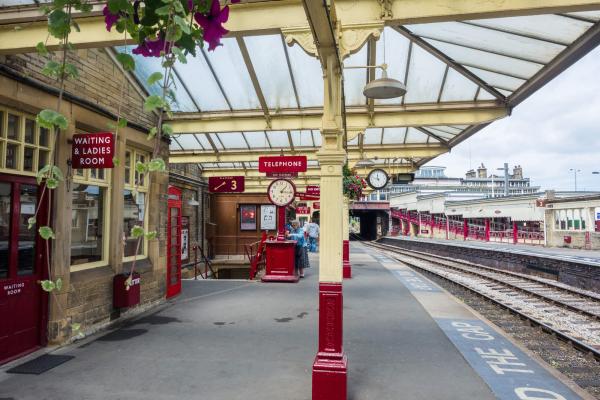 Keighley and Worth Valley Railway station