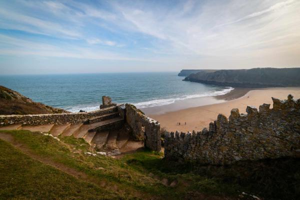 Entrance path to Barafundle Bay on the Pembrokeshire coast