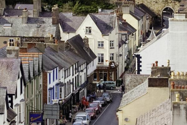 Aberconwy House (in centre, last before junction)