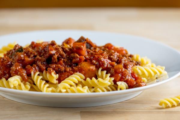 Spiral pasta and bolognese sauce