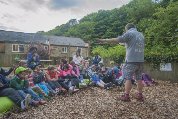 YHA leader leading a bolt-on at YHA Boggle Hole