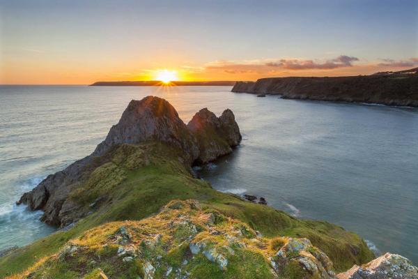 View of the Three Cliff Bay Swansea