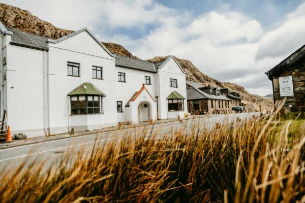 YHA Snowdon Pen-y-Pass exterior