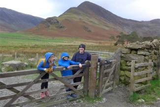 Family in front of Keswick Mountain