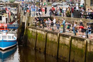 Crab fishing at Whitby harbor