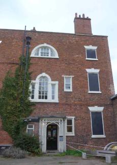 YHA Chester Trafford Hall exterior view