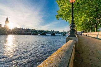 Westminster Bridge path