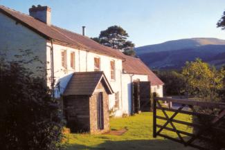 YHA Brecon Beacons Danywenallt exterior