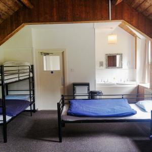 YHA Kings bedroom