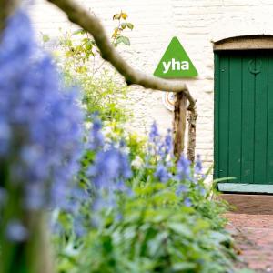 YHA Tanners Hatch entrance