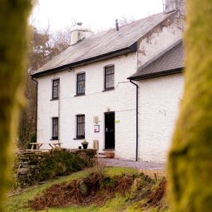 YHA Brecon Beacons exterior