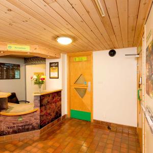 YHA Sherwood Forest Reception