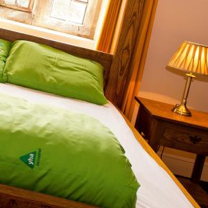 YHA Wilderhope Manor bedroom