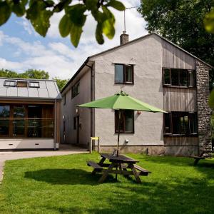 YHA Malham Exterior