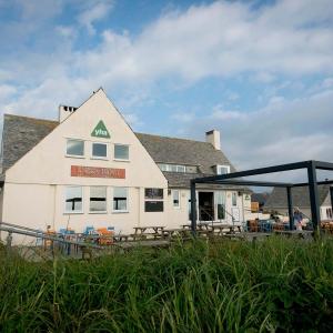 YHA Treyarnon Bay exterior