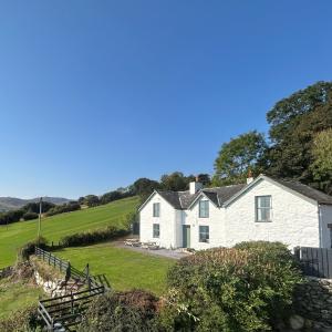 YHA Rowen with view over countryside 