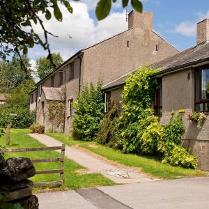 YHA Malham exterior