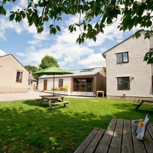 YHA Malham Exterior Seating