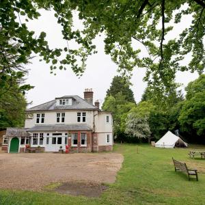 YHA New Forest Exterior