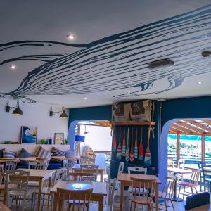 Havens Beach Cafe Interior Tables