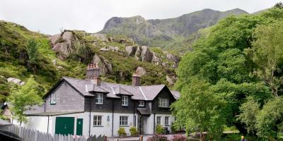 YHA Idwal Cottage Exterior