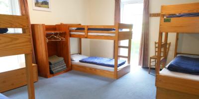 YHA Alston bedroom with bunk beds