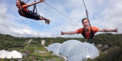 Young people on the Hangloose Adventure SkyWire