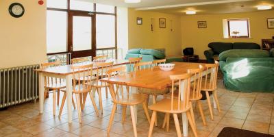 YHA Alstonefield kitchen