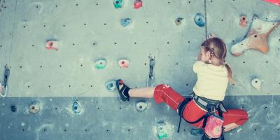 Indoor climbing wall