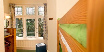 YHA Eyam Bedroom