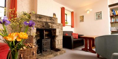 YHA Dartmoor lounge