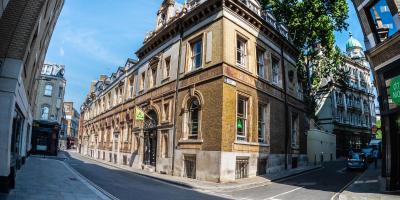 YHA London St Paul's External