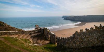 Entrance path to Barafundle Bay on the Pembrokeshire coast