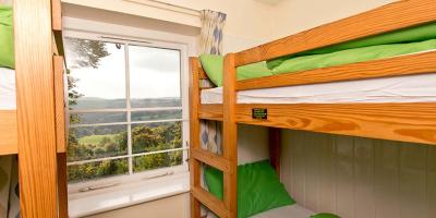 YHA Eyam Bedroom