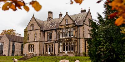 YHA Castleton Losehill Hall exterior