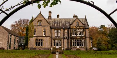 YHA Castleton exterior