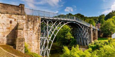 The Iron Bridge over the River Severn, Ironbridge Gorge, Shropshire, England