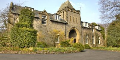 YHA Castleton Mews exterior