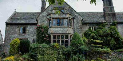 YHA Hartington Hall exterior