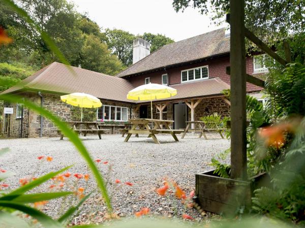 YHA Okehampton Bracken Tor external