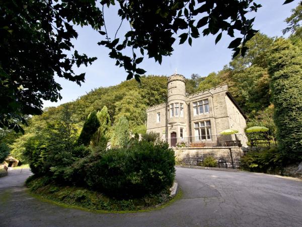 YHA Eyam exterior