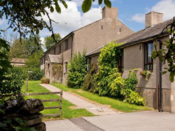 YHA Malham exterior