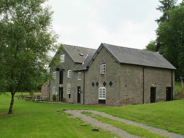 YHA Clun Mill exterior